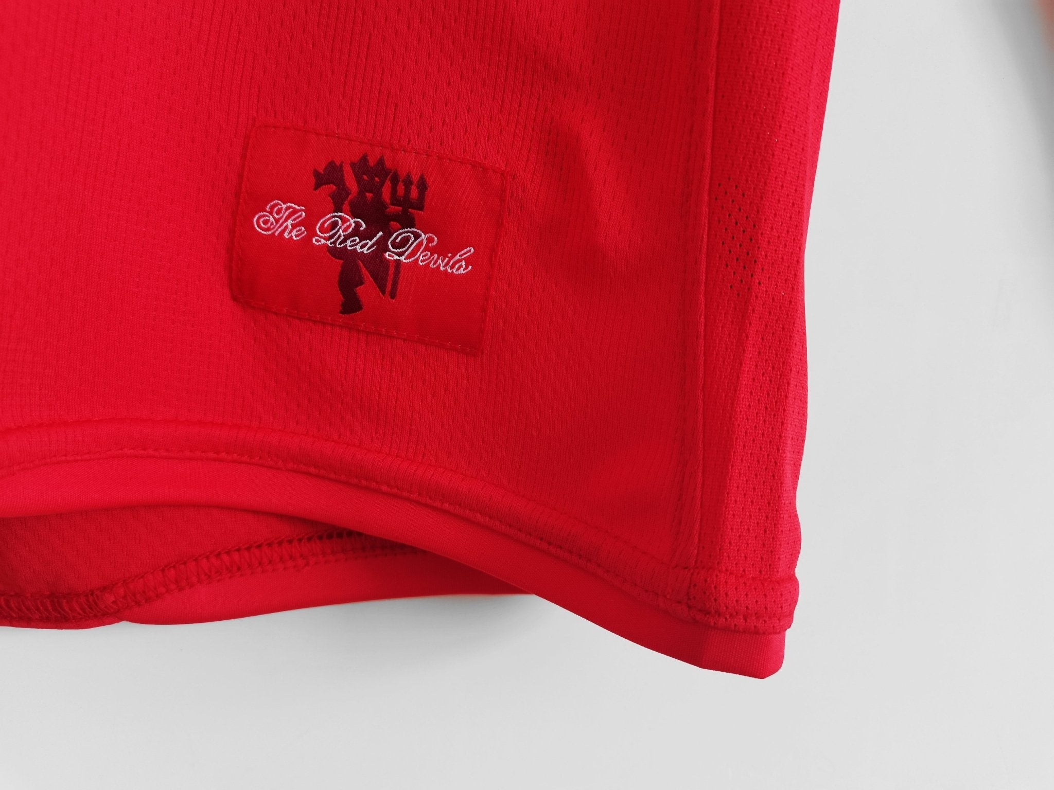 Manchester United Retro 2008 - JerseyFever